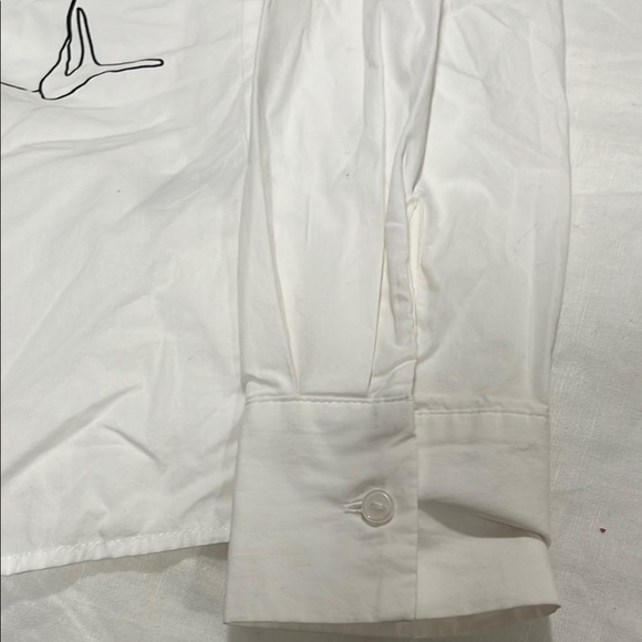 H&M White Graphic Button-Up Shirt - Picture 5 of 7